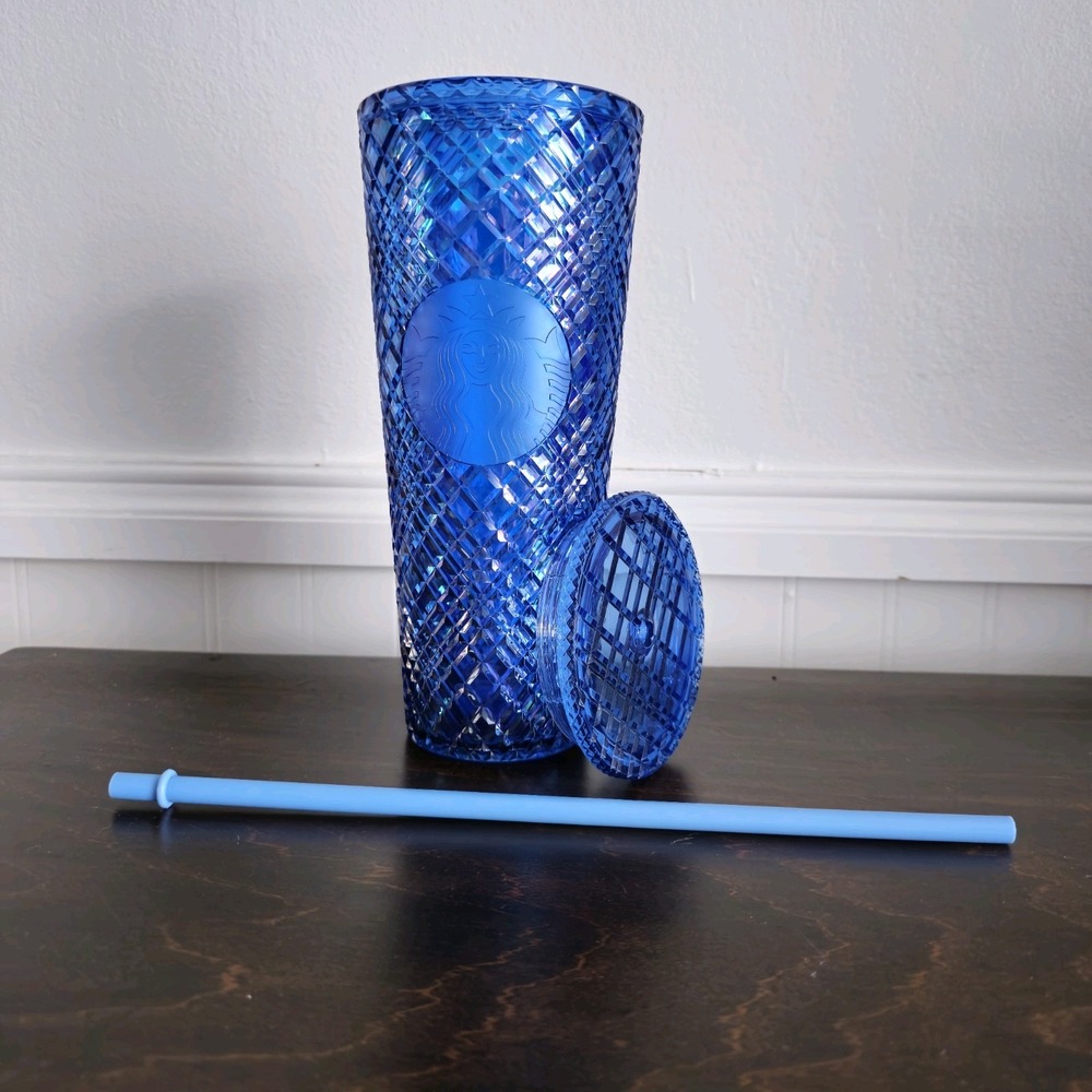 Starbucks 2021 Winter Holiday Blue Jeweled Tumbler Cold‎ Cup 24 oz Venti